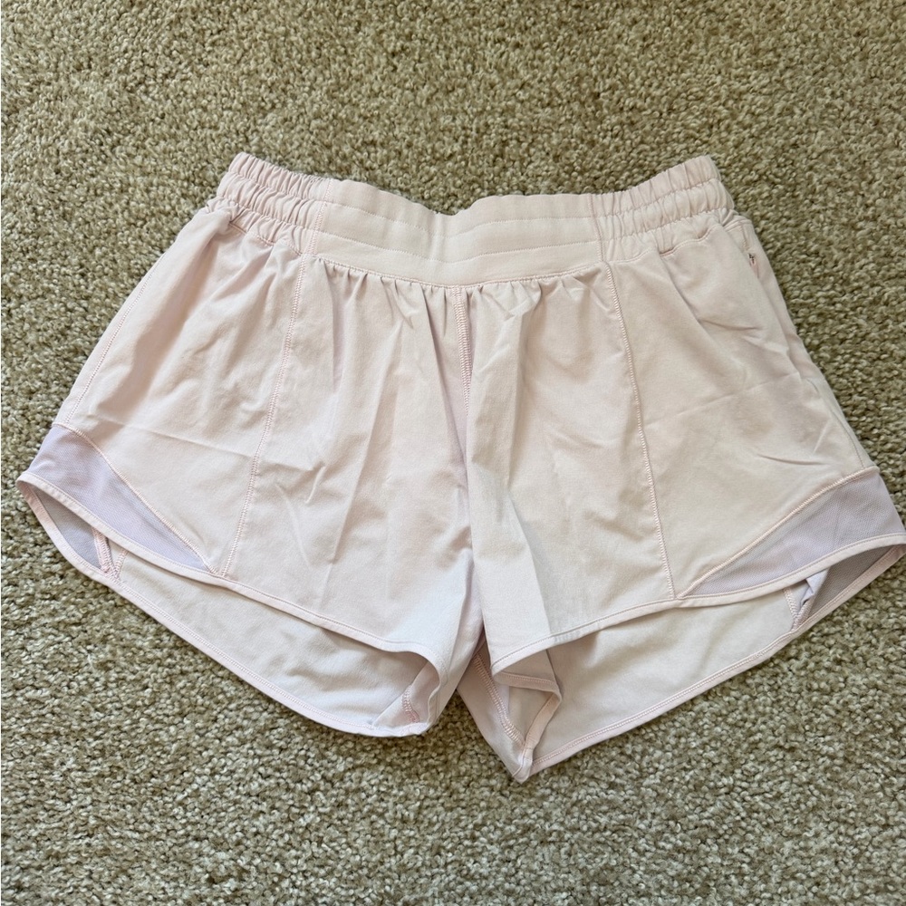 Lululemon Hotty Hot Low-Rise Lined Short 4"